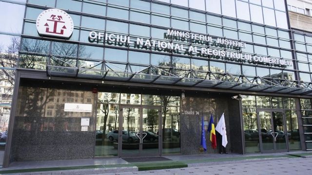 Grevă japoneză declanșată de angajații din Oficiul Național al Registrului Comerțului