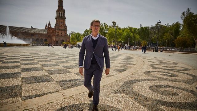El PP de Málaga avala a Alberto Núñez Feijóo como presidente del partido