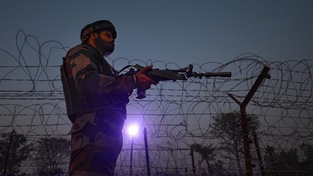 Drone-dropped arms, cash seized near LoC in Akhnoor