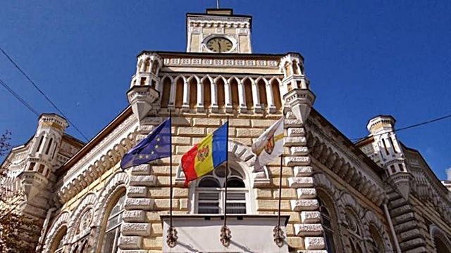 Șeful Direcției comerț și prestări servicii a Primăriei Chișinău și-a dat demisia