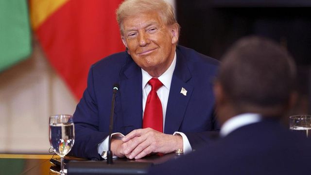 Trump felicita por su inglés al presidente de Liberia, cuyo idioma oficial es el inglés