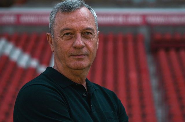 Mircea Rednic este noul antrenor al echipei Standard Liege