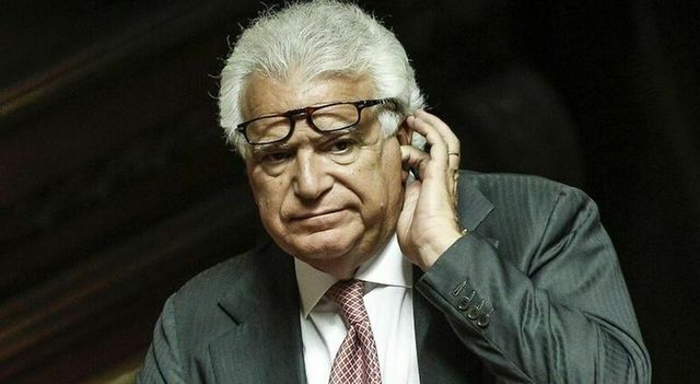 Furto nella villa di Denis Verdini, rubati oggetti preziosi