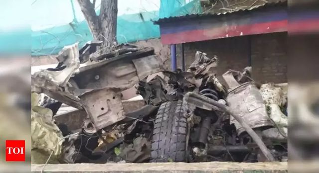 Big Car Bomb Attack Stopped In J&K's Pulwama, Driver Escapes