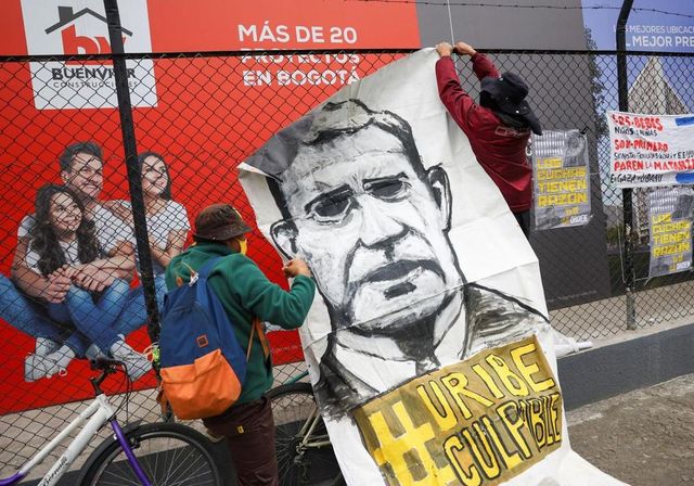 La Justicia colombiana somete al expresidente Álvaro Uribe a un juicio histórico