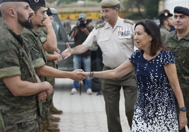 Robles señala a las comunidades del PP por incumplir su obligación de prevenir incendios