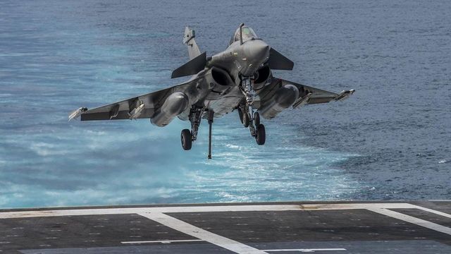 India Receives Frances Bid For 26 Rafale Marine Jets Deal