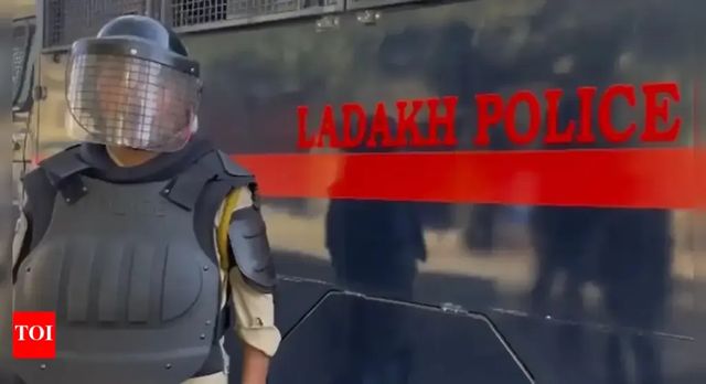 Centre orders judicial probe into Leh violence that killed four