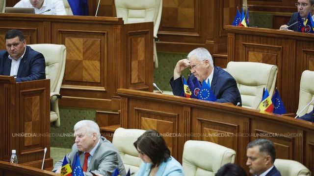 Dumitru Diacov crede că Vladimir Plahotniuc își va depune mandatul de deputat