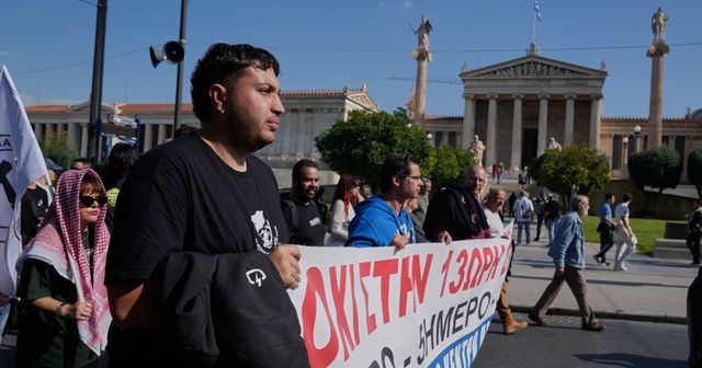 Grecia, Parlamento al voto sulla legge che legalizza la giornata lavorativa da 13 ore