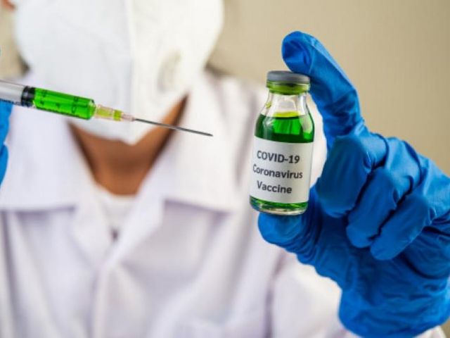 Coronavirus: Comisia semnează al doilea contract pentru a asigura accesul la un potențial vaccin