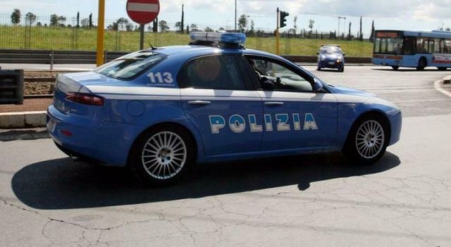 Roma, 39enne ucciso a coltellate in strada a Grottarossa: un fermo