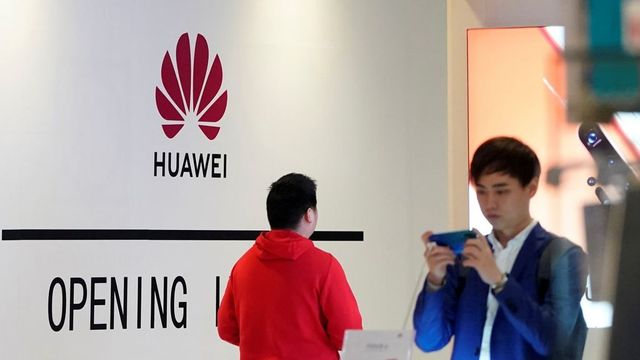 Huawei US Restrictions Eased for 90 Days to Keep Networks, Phones Operating