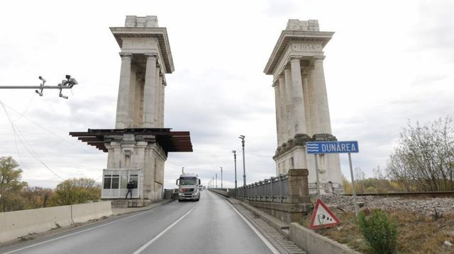 Podul Prieteniei Giurgiu-Ruse se închide complet pe 4 noiembrie