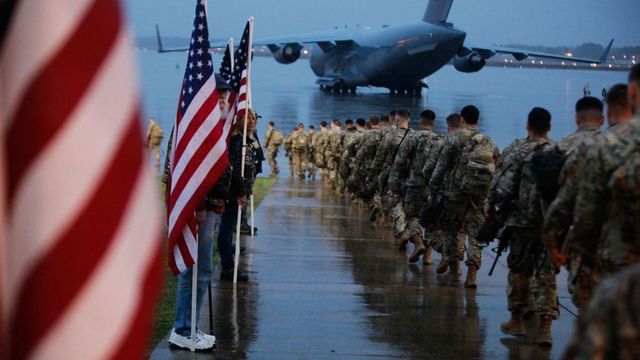 Donald Trump spune de ce mută SUA 12.000 de militari din Germania