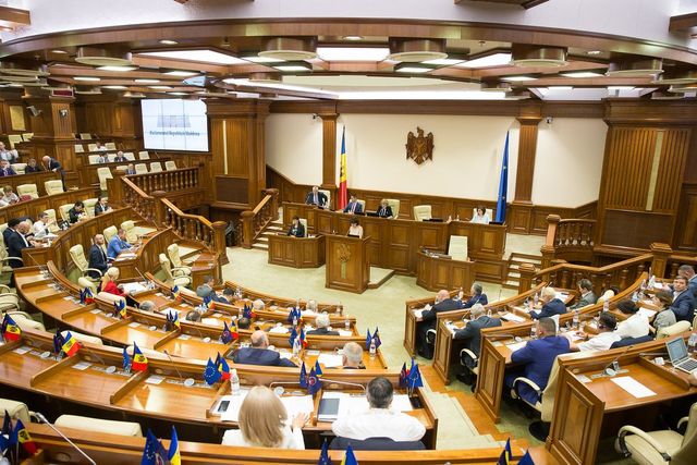 Еще один депутат покидает Демократическую партию и присоединяется к Pro Moldova