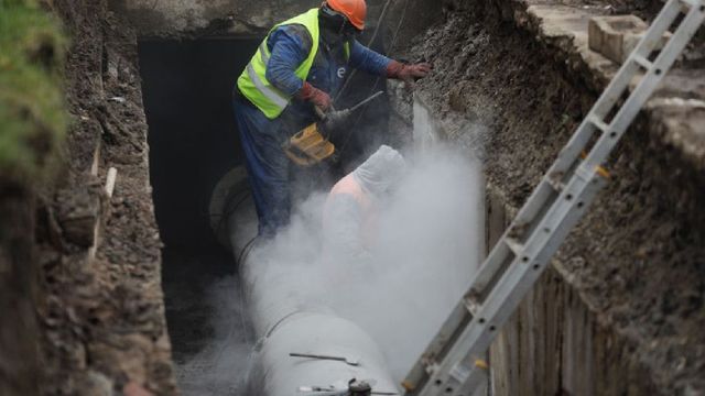 Aproape 900 de blocuri din trei sectoare din București rămân fără apă caldă timp de cinci zile
