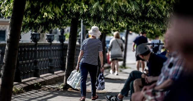 Záporokkal, zivatarokkal érkezik a hidegfront