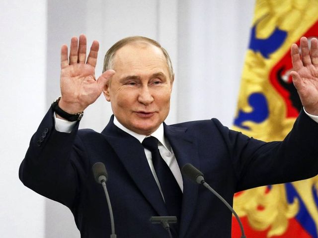 Media, 'Putin ha accettato invito Xi, in Cina a ottobre'