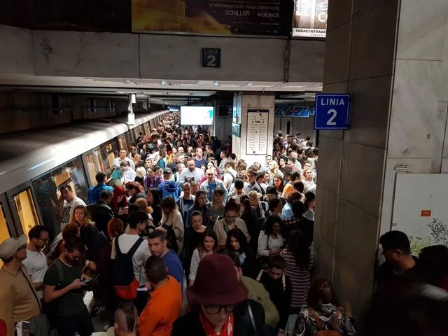Circulație îngreunată pe Magistrala 2 de metrou, Berceni - Pipera, joi seara