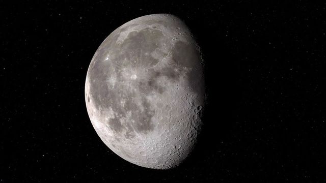 NASA anunță că a descoperit apă pe suprafața luminată de soare a Lunii