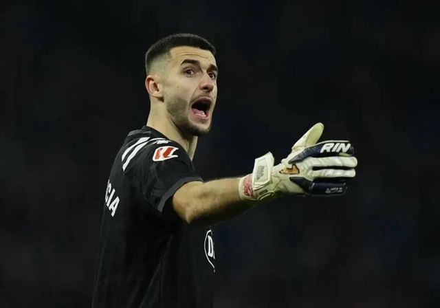Joan García se despide del Espanyol sin mencionar al Barça