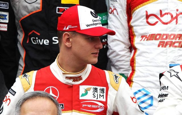 Fiul lui Michael Schumacher va testa două monoposturi în Bahrain