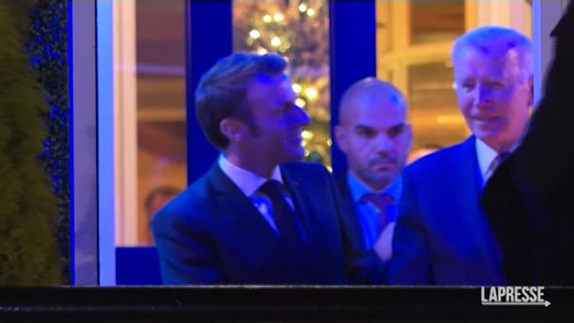 Biden e Macron a cena con le mogli in un ristorante italiano