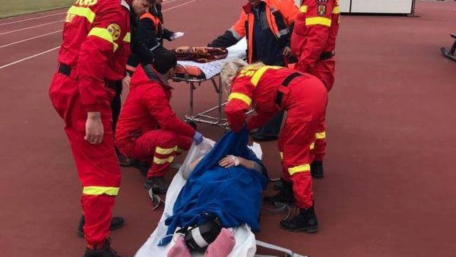 O minoră de 17 ani, transportată de urgență la spital cu elicopterul SMURD