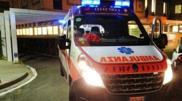 Genova, morti carbonizzati due giovani in un incidente stradale