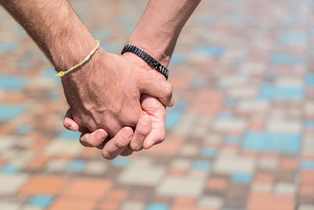 Un moldovean va fi expulzat din Italia, după ce a bătut un cuplu gay