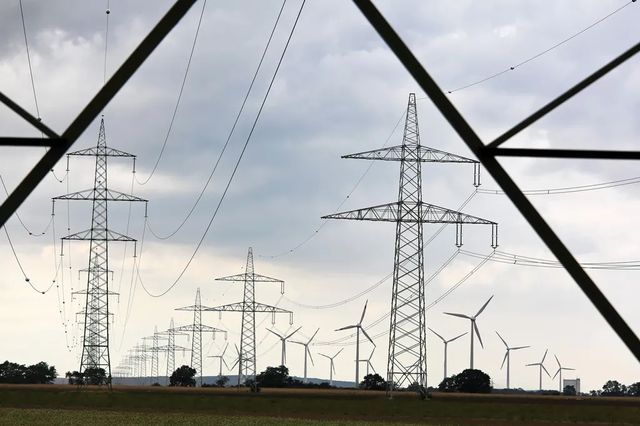 Electrica vrea să cumpere activele CEZ din România, împreună cu Hidroelectrica