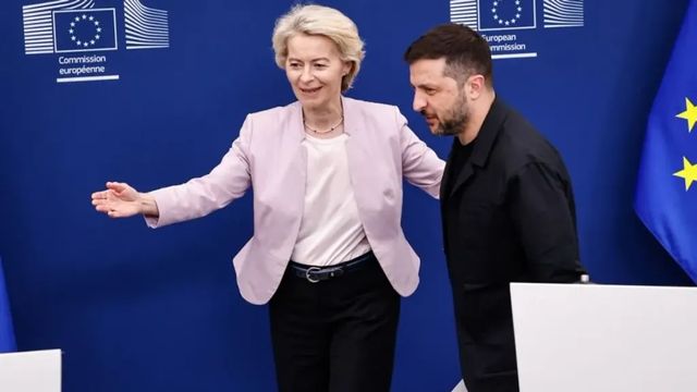 Nagy bejelentést tett Zelenszkij
