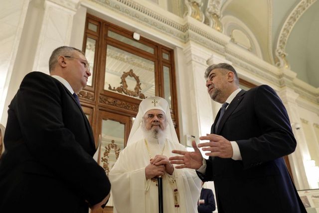 Patriarhul Daniel a binecuvântat capela amenajată în incinta Parlamentului