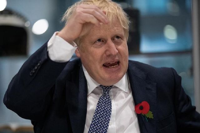 Boris Johnson Admitted to Hospital With COVID-19 Symptoms