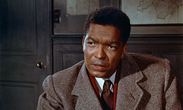 Meghalt Earl Cameron, az egyik első fekete színész, aki szerepet kapott szuperprodukciókban