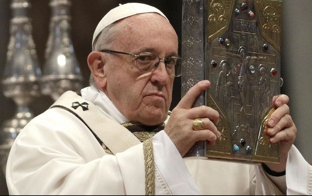 Papa Francisc a adoptat o lege fără precedent la Vatican