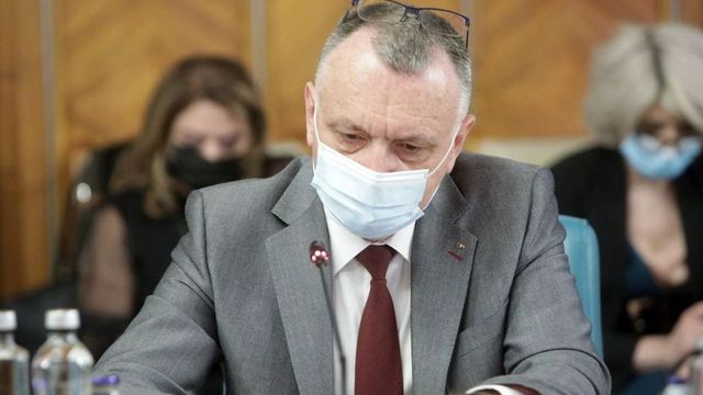 Zăpăceala din învățământul românesc. Ce spune Sorin Cîmpeanu despre varianta unei vacanțe prelungite a elevilor