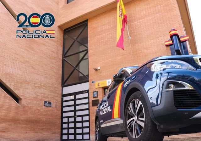 Detienen en Alicante a una mujer por fingir ser médico estético y causar lesiones a una paciente