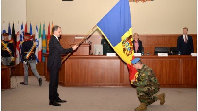 Новый контингент молдавских военных отправляется в Косово