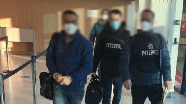 Un moldovean căutat pe canalele Interpol a fost extrădat din Cehia