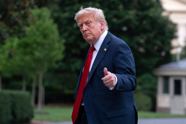 Corte Suprema, Trump può procedere con tagli a istruzione