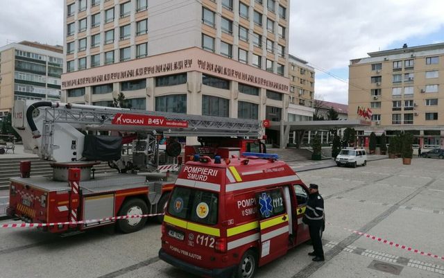 Alertă cu bombă la un hotel din Iași. Toate persoanele evacuate