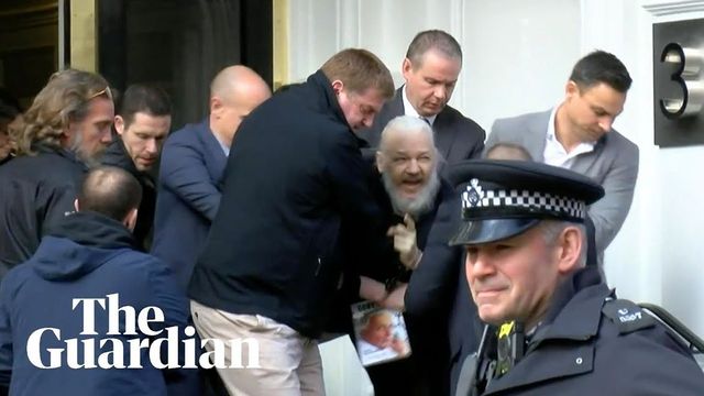 Casa Albă neagă că Trump i-ar fi oferit grațierea lui Julian Assange