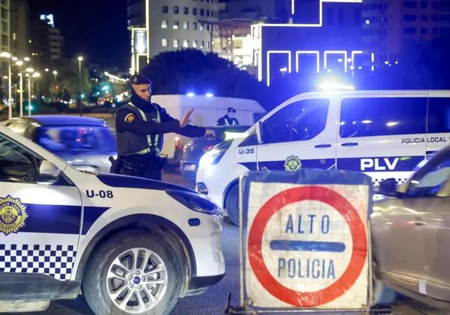 Arrestado por violar a una mujer en los baños de un supermercado de Valencia