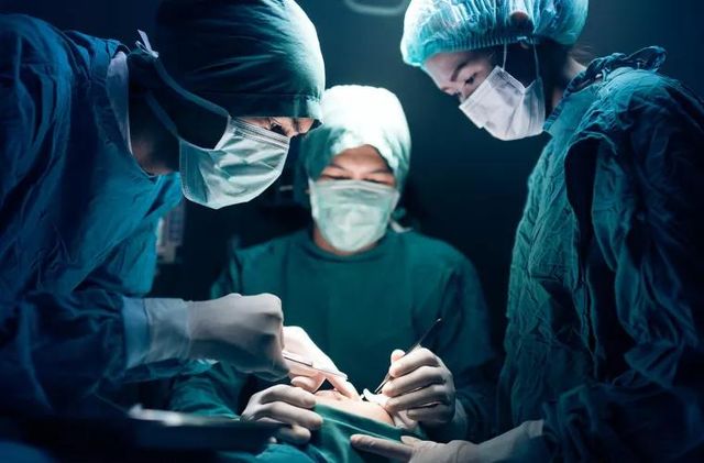 Primul transplant pulmonar cu donator viu către un pacient Covid-19 a fost realizat în Japonia