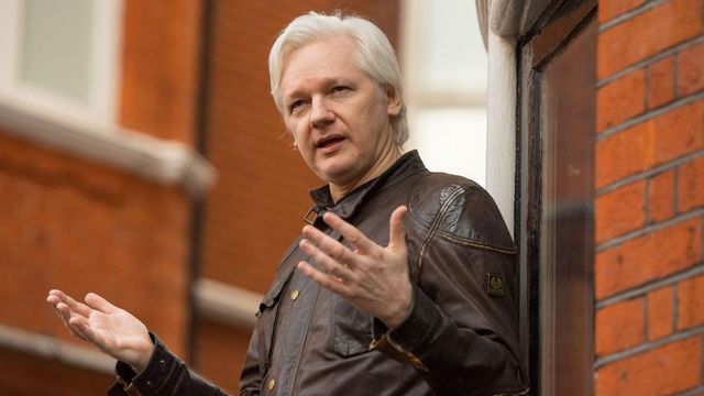 Julian Assange află astăzi dacă va fi extrădat în Statele Unite