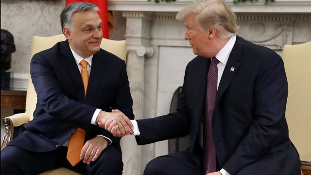 Donald Trump azt üzeni a magyaroknak, hogy szerencséjük van Orbán Viktorral