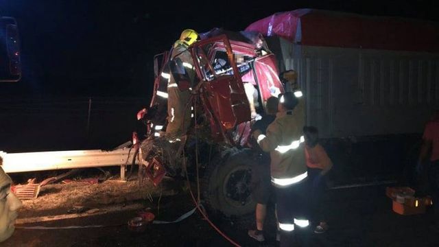 Accident grav în raionul Căușeni. Un bărbat de 34 ani a rămas blocat între fiarele unui autocamion