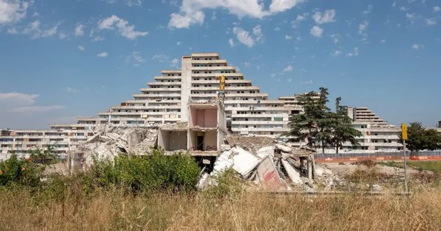 Agguato a Napoli nella notte, ucciso un 26enne